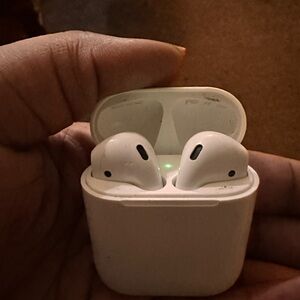 Apple AirPods 2nd generation